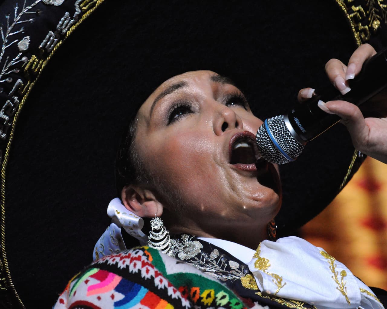 En un especial de Juan Gabriel del programa Un nuevo día, Aída recordó a su amigo cuando tenía un año de muerto.
<br>