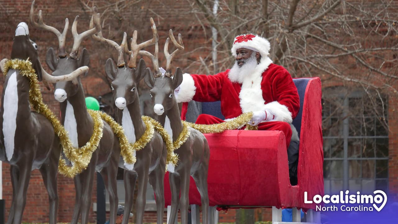 Durham inicia la temporada navideña con su tradicional Holiday Parade 2023