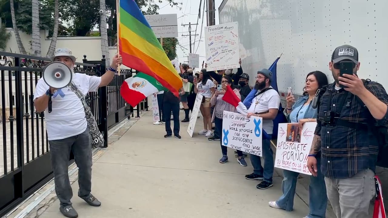Lo que hace La Luz del Mundo frente a su templo para callar protestas contra su líder preso