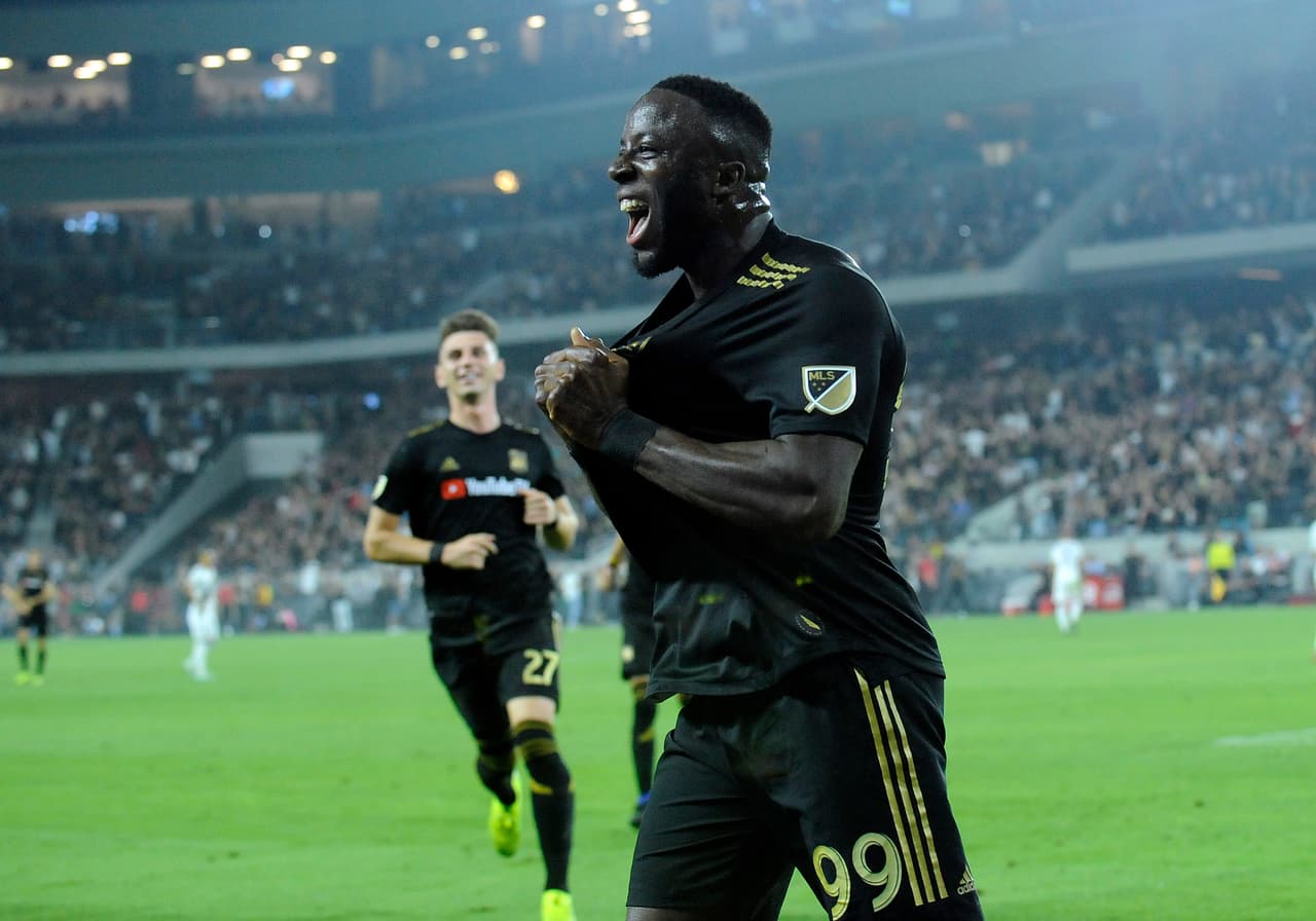 Diomandé gana a 'Chicharito' y se queda con 'el Tráfico' virtual