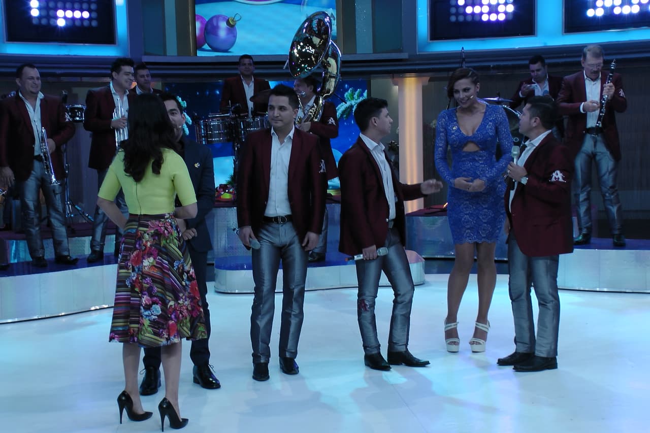 El sábado estuvo espectacular con la presencia de La Arrolladora, la imitadora de Jenni Rivera y más.