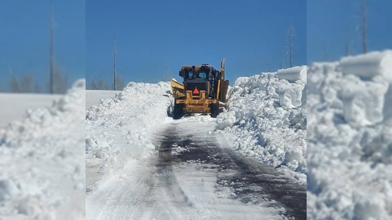 La carretera volverá a abrir durante la primavera, generalmente a mediados de mayo, junto con el alojamiento para visitantes en el North Rim. La US 89A permanecerá abierta en el cruce con la SR 67.