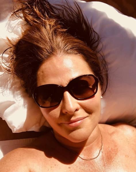 La actriz está trabajando en la telenovela 'Las hijas de la luna' mientras sigue luchando por recuperar su peso.