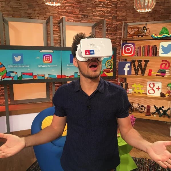 William nos presume los goggles para vivir la experiencia 360 grados.