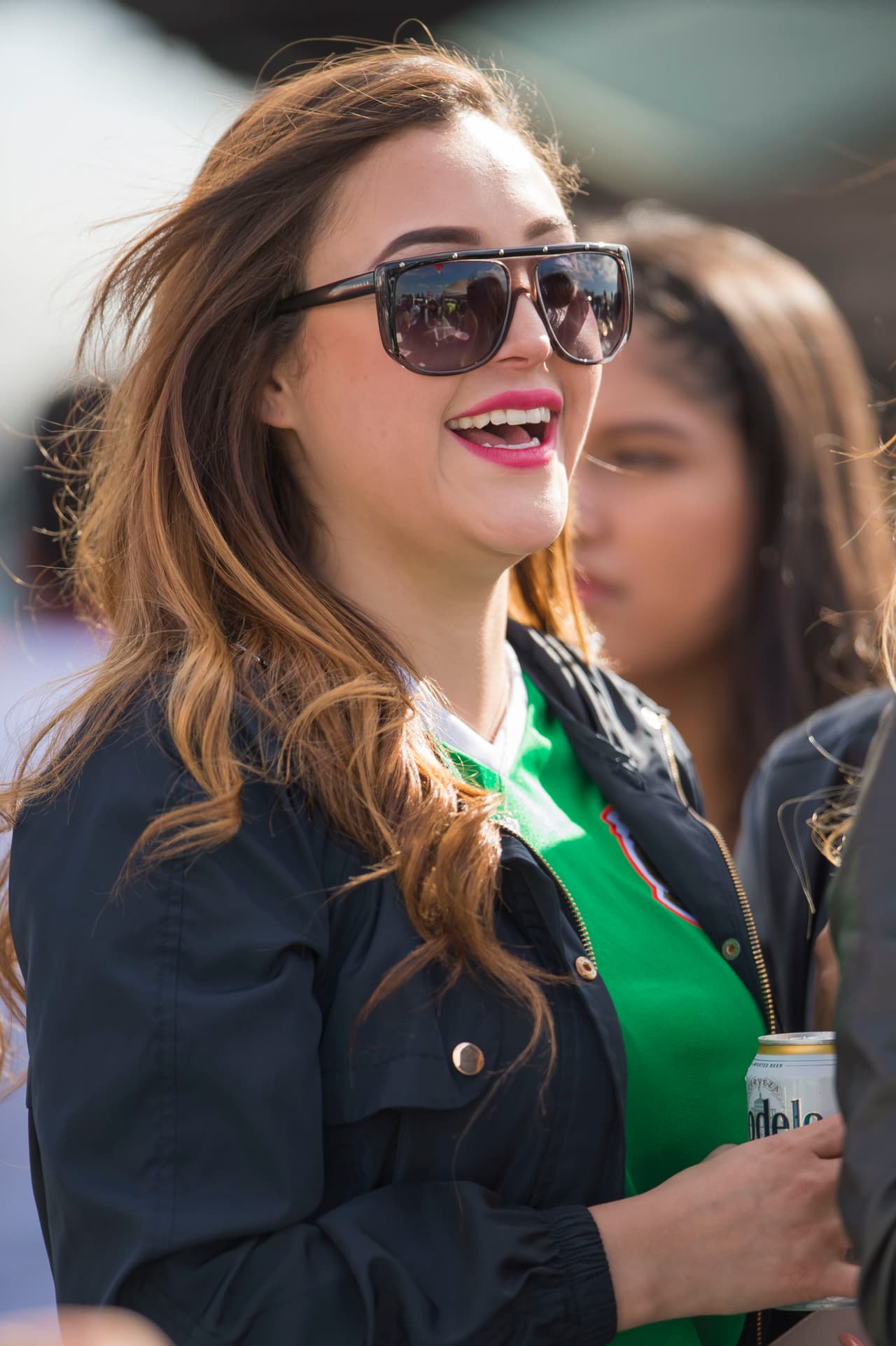 La belleza de las fanáticas mexicanas se hizo presente en el partido amistoso contra Islandia en el Levi's Stadium, como preparación al compromiso del Mundial de Rusia 2018.