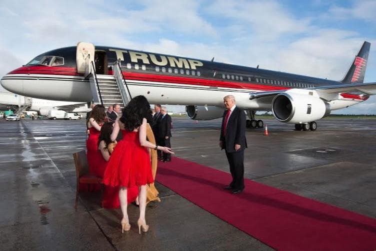 Fue en este momento que también recibió el apodo de ‘Trump Force One’ derivado del ‘Air Force One’, el emblemático avión a las órdenes del presidente de los Estados Unidos.