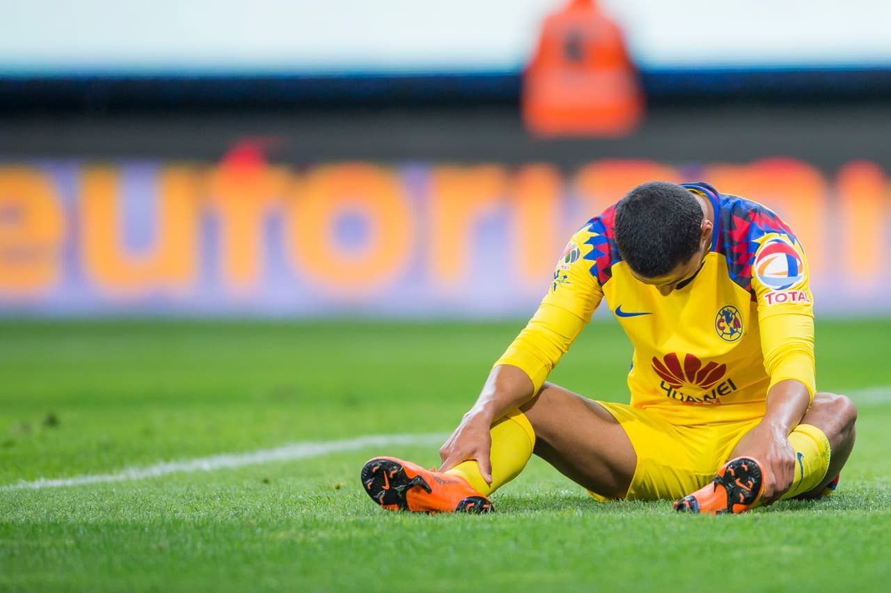 Malaria azulcrema, Cecilio Domínguez sale con fractura del partido ante Morelia