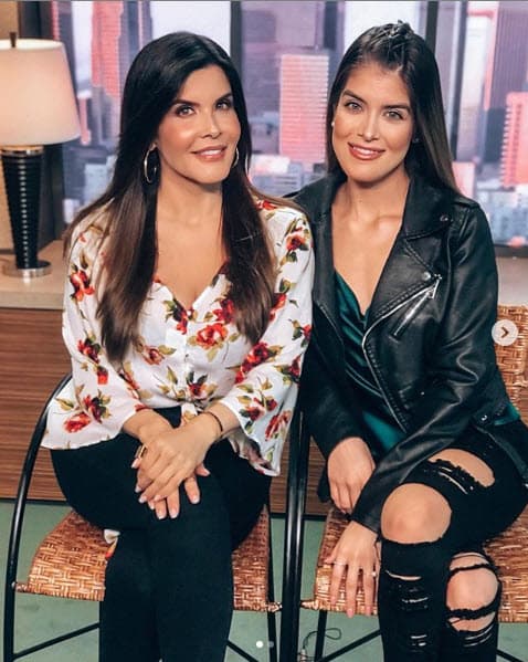 Hasta ahora, se había dedicado a una de sus pasiones, el maquillaje: “A mí me encanta el maquillaje, creo que fue mi primer amor, yo soy muy creativa, también pintaba cuando era niña chiquita entonces para mí una cara es como un lienzo, puedo expresar mi creatividad con el maquillaje”, afirmó la joven.
<br>