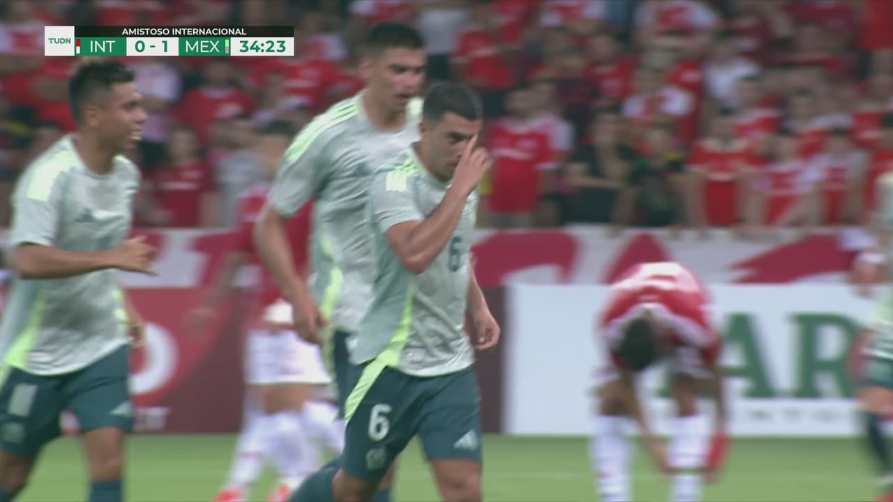 ¡Magistral definición de México! Erik Lira pone al frente al Tri