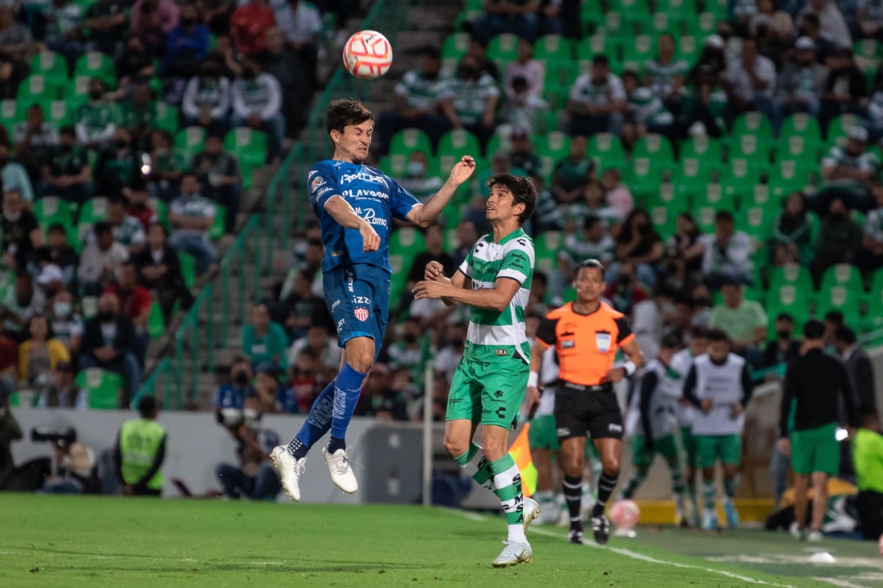 Santos Laguna aseguró una victoria ante Necaxa en el inicio de la Jornada 13 del Apertura 2022 de Liga MX para escalar a la tercera posición general.