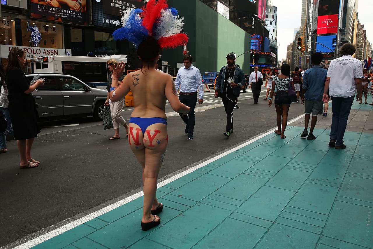 Es notable la escasez de los personajes en la turística Times Square.