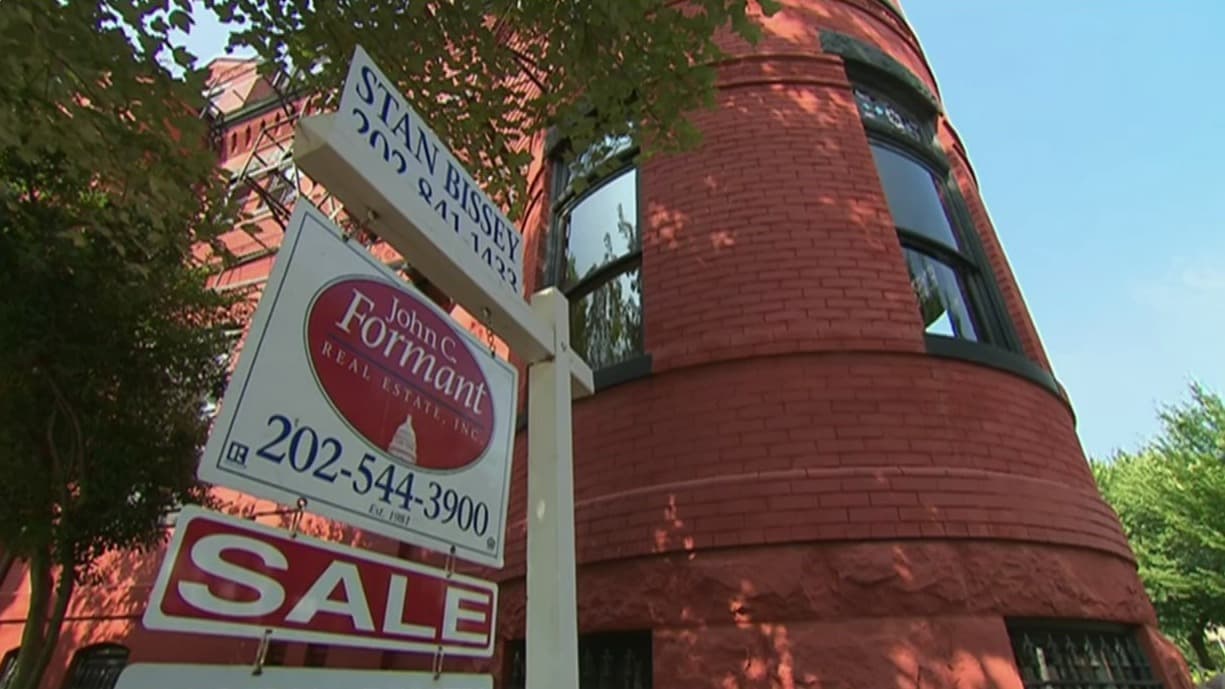 Vence moratoria de desalojos para inquilinos y se extienden para comercios en California