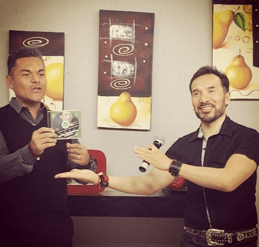 Luis Manuel también es conocido como 'El príncipe del pueblo' y en esta fotografía presentaba su sencillo ‘Te olvidaré’.
<br>