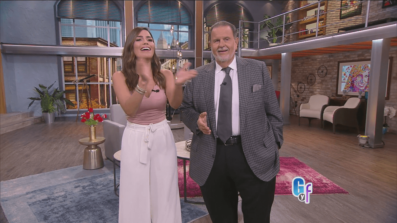 Y aunque nuestra querida conductora no quería hablar del tema, le agradeció por callar la noticia durante tanto tiempo y hasta pidió aplausos para él: "Te tengo que decir que estoy muy orgullosa de ti, porque no puedo creer que guardaste un secreto por dos meses".
<br>