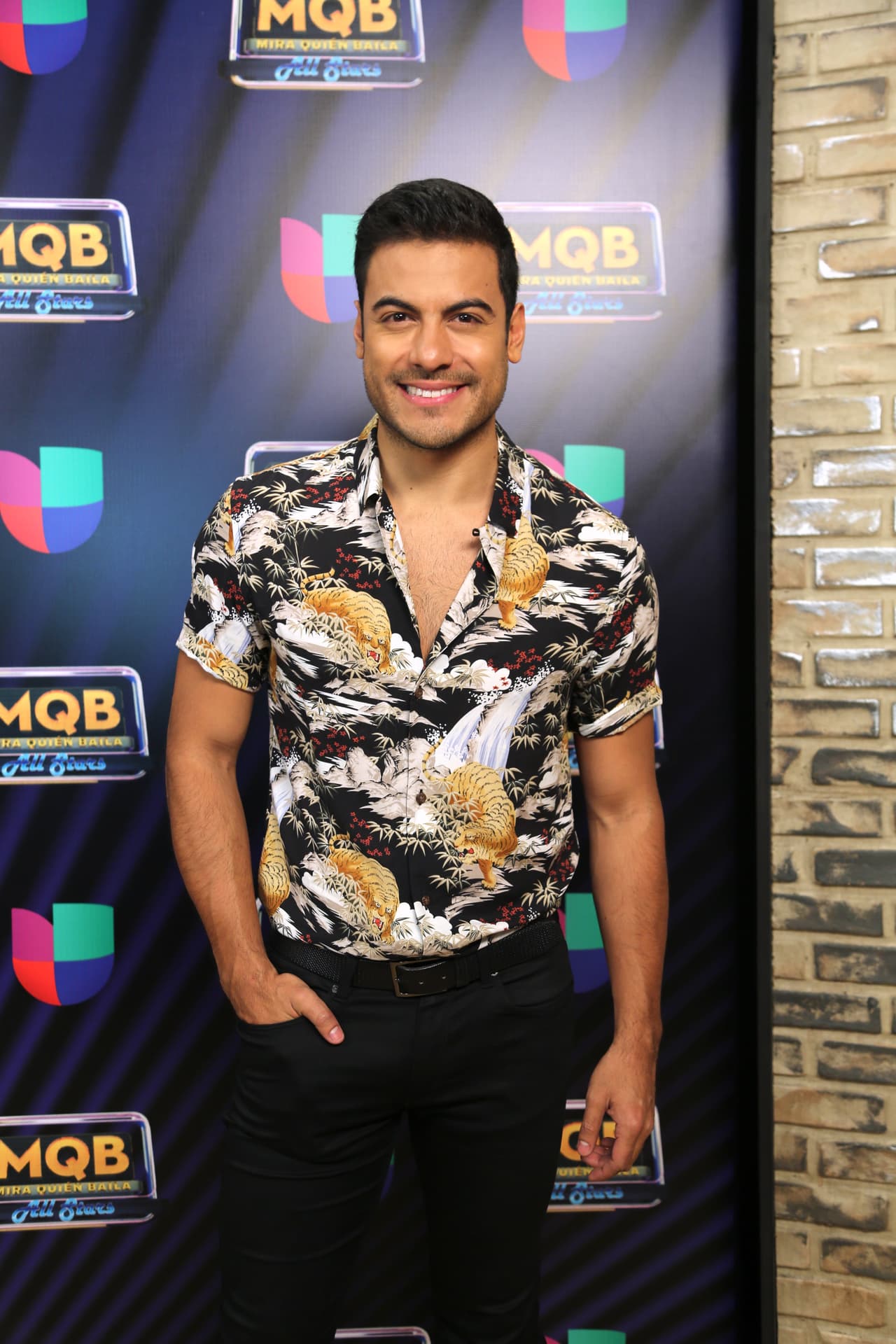 Cynthia reveló que se enteró por las redes sociales de su supuesta boda con Carlos Rivera, por lo que quiso aprovechar la oportunidad para agradecerle a los fans por todo el apoyo que les han dado siempre.