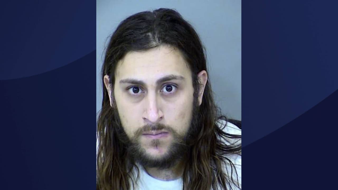 El sospechoso fue identificado como Jeffery Rabadi, de 30 años.