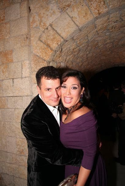 Actualmente viven felices criando a sus dos hijos a pesar de los constantes rumores sobre problemas en su relación.