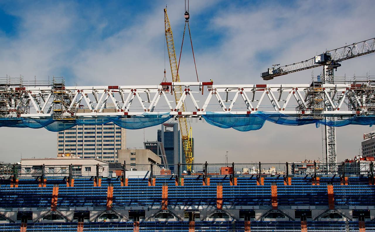 Las obras del Santiago Bernabéu continúan a marchas forzadas y ya se comienzan a completar estructuras importantes de la remodelación.