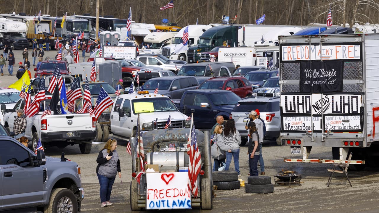 El 'Convoy del Pueblo' se retira del DMV y regresa a California para continuar protestas