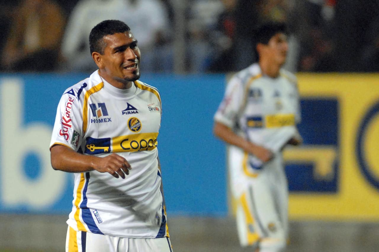 En el 2007, la amarga derrota cayó del lado de Dorados de Sinaloa con su capitán Aurelio Jiménez.
