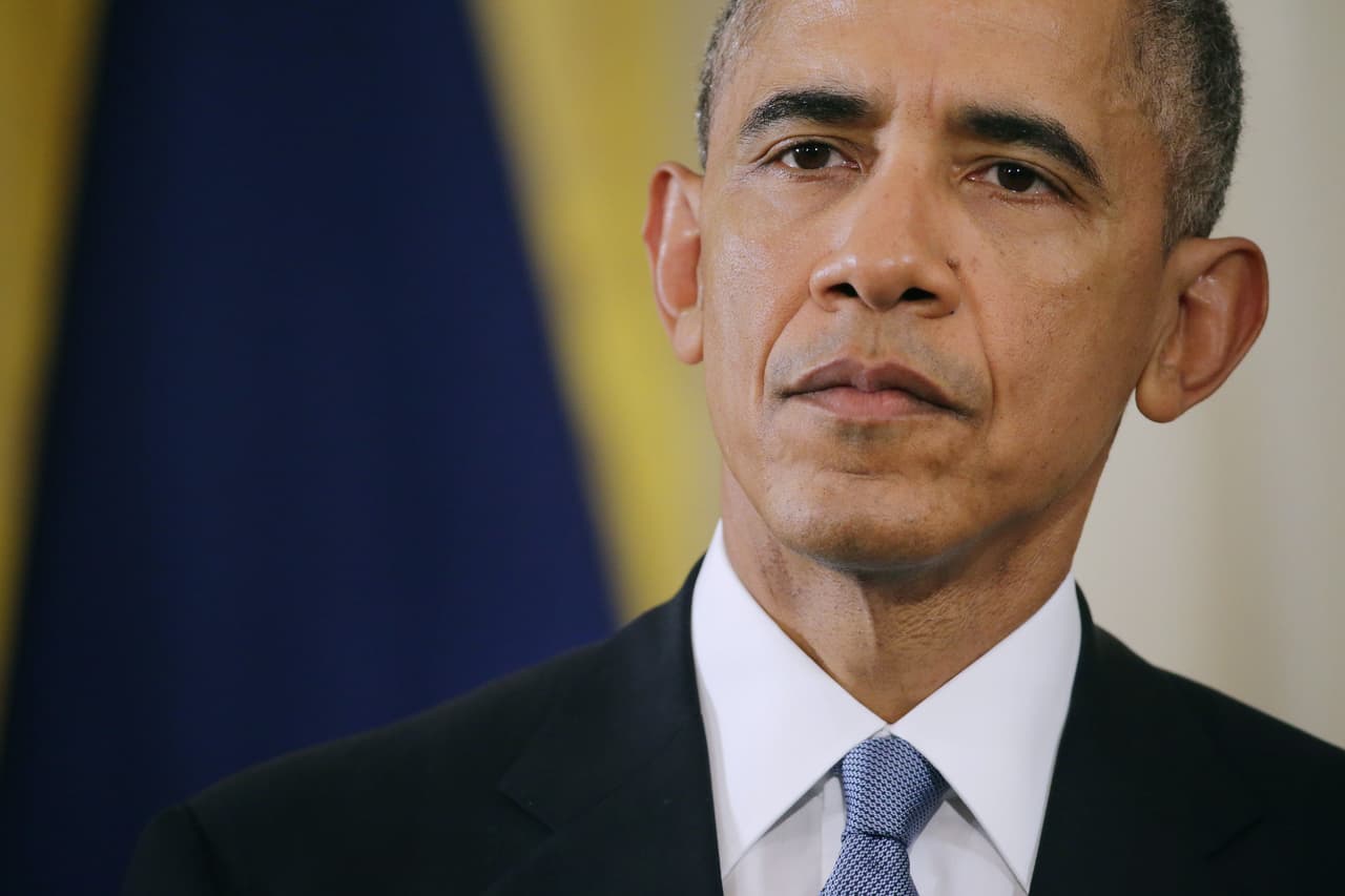 Después del tiroteo en Colorado, Obama dice "ya basta" sobre el acceso a las armas