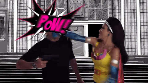 Luchó contra varios villanos y les dio su merecido.