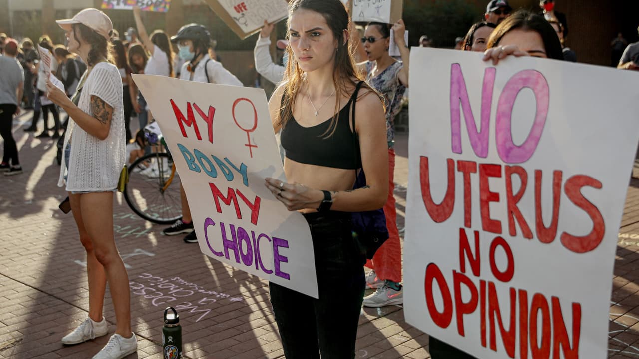 Juez federal bloquea ley de Arizona que reconoce la "condición de persona" desde la fertilización