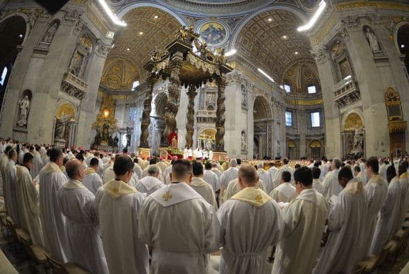 - 1,000: el número de obispos que participarán también.