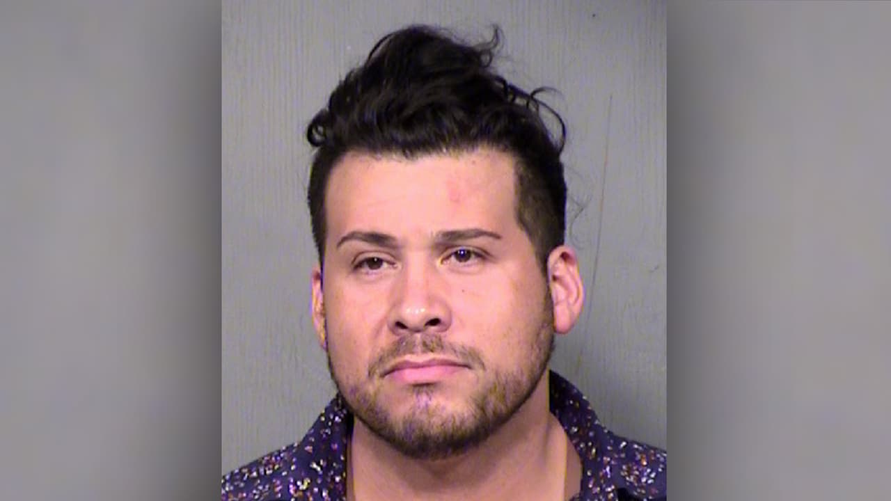 Arrestan a un hombre por agredir sexualmente a una conductora de Uber en Arizona