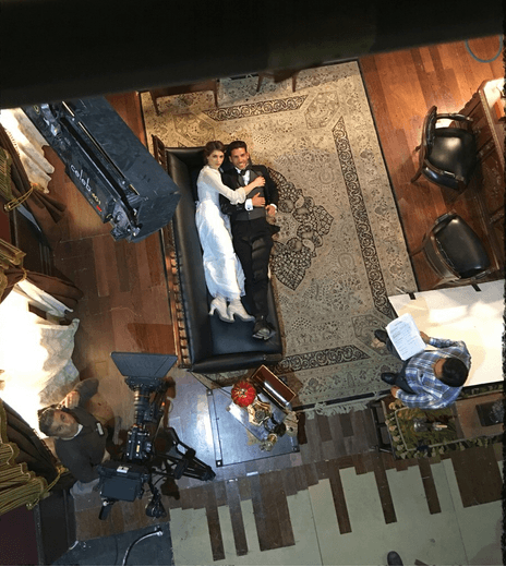 En las grabaciones Irene y Erick no se separan ni un momento.