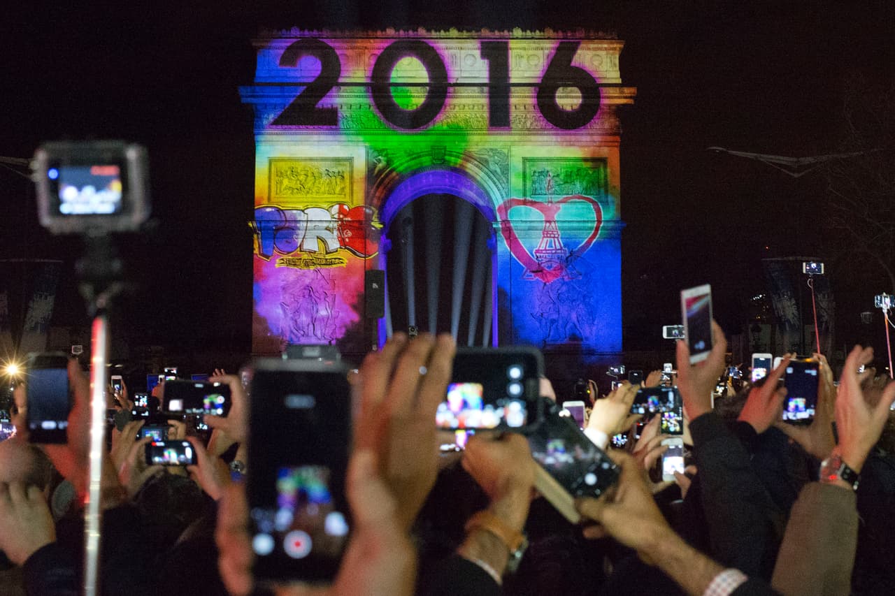 Las celebraciones en los Campos Elíseos en París.