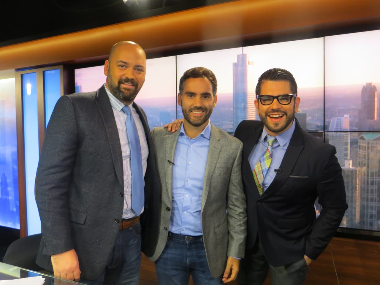 También posó con Mariano Gielis y Omar Ramos.