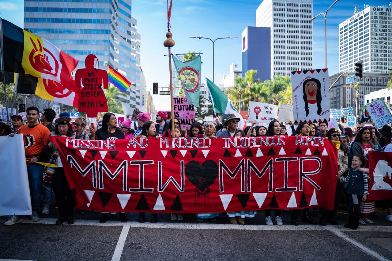 Hombres y mujeres aprovecharon el espacio para exigir una agenda clara para los derechos de las mujeres por parte del próximo presidente de los Estados Unidos.