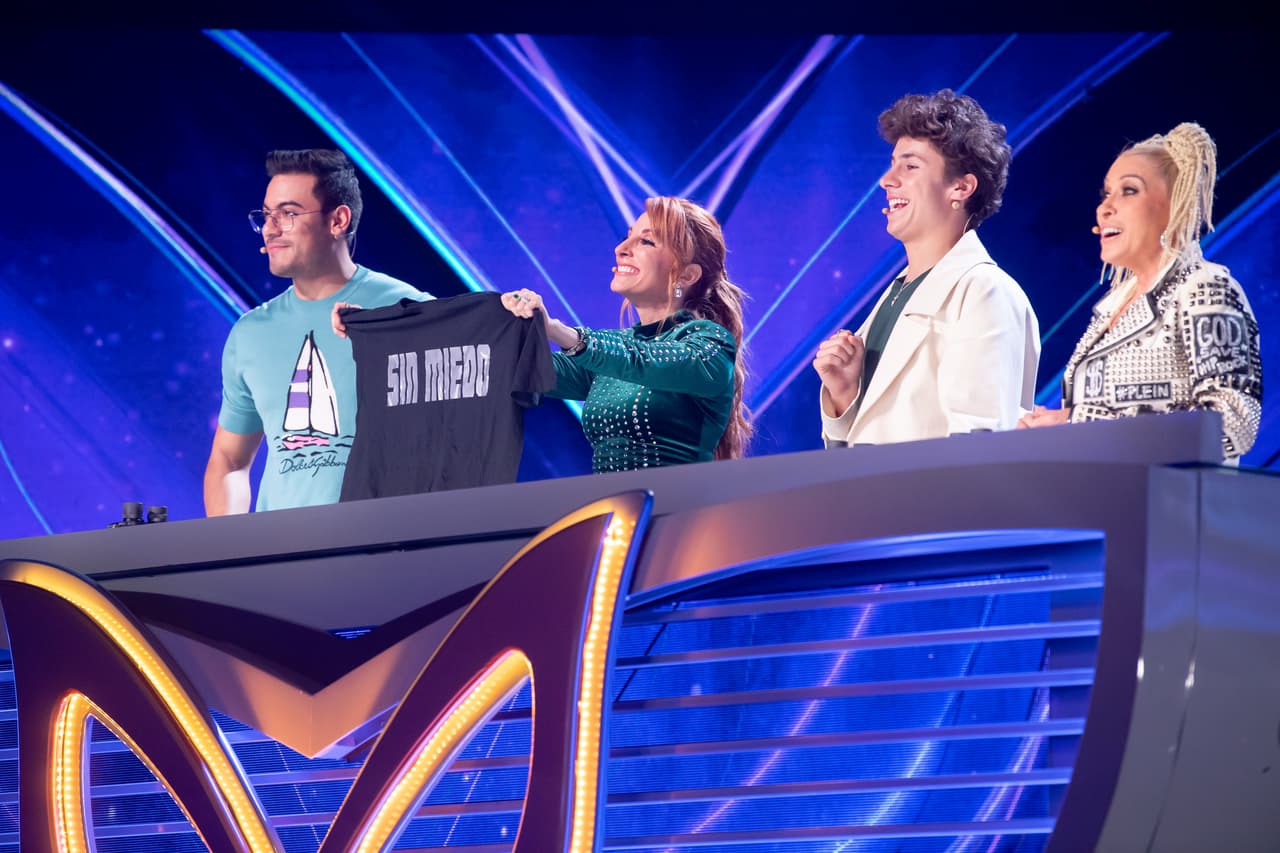 La frase que disparó al panel de investigadores decía “Sin miedo”, y ellos determinaron que su identidad podría ser Beto Cuevas, Yahir o Alex Fernández.