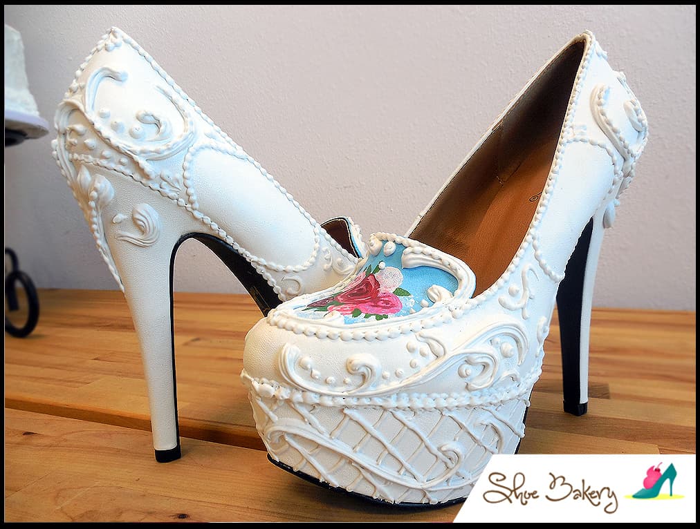 Al entrar a la tienda, los zapatos resultan tan reales que los clientes preguntan todo el tiempo si son comestibles.