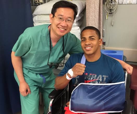 Félix Verdejo salió bien de la cirugía en la mano izquierda