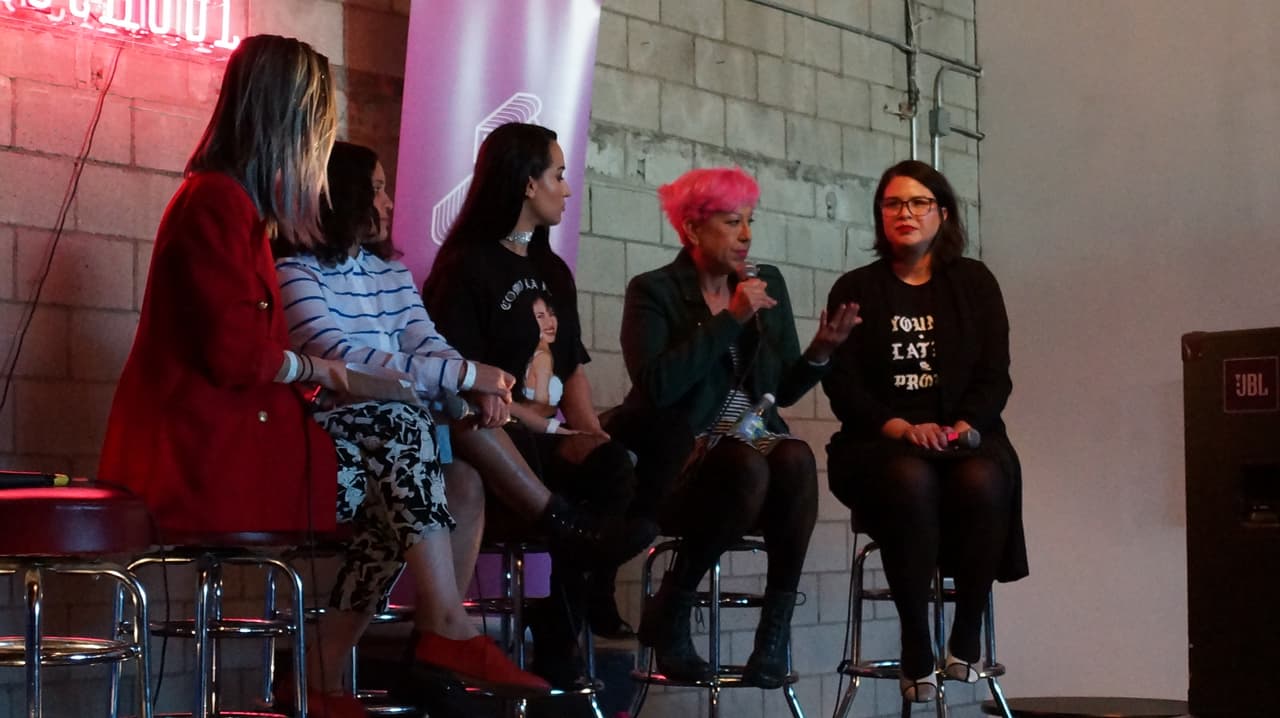 De izquierda a derecha, Francisca Valenzuela, Lido Pimienta, Victoria "La Mala" Ortiz, Alice Bag y Marty Preciado.