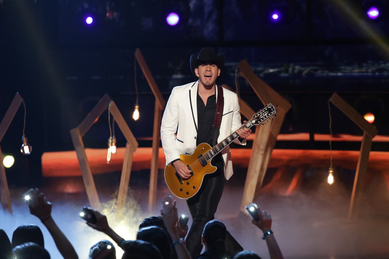 Con presentaciones inolvidables estos artistas conquistaron a las bellas con sexys letras y pegajosas melodías.