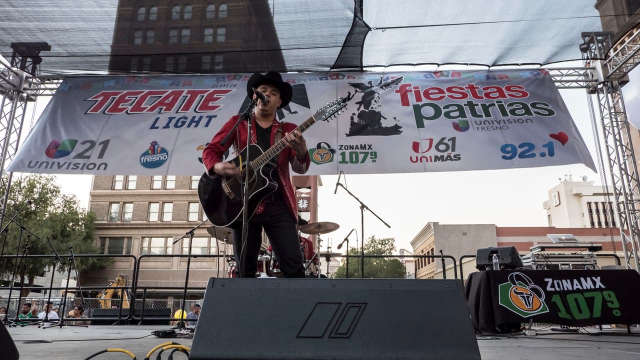 La celebracion de Independencia en el Fulton Mall
