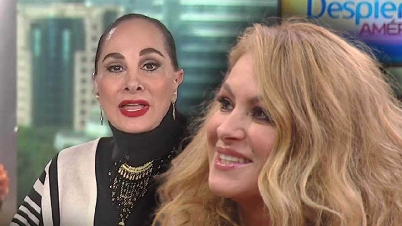Paulina Rubio intentaba no llorar el día que su madre Susana Dosamantes le dedicó estas palabras en TV
