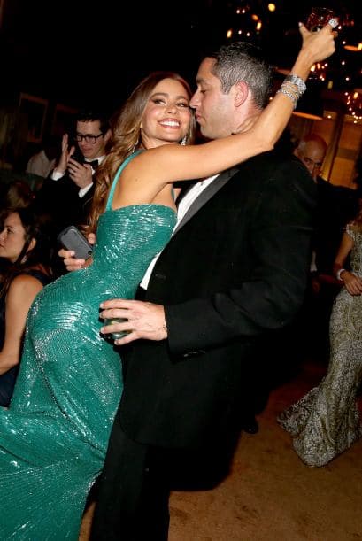 “No es que alguien debería preocuparse, pero para que la prensa no tenga oportunidad de inventar un loco y doloroso drama, prefiero decirle a mis fans personalmente que Nick y yo hemos decidido separarnos. Habíamos estado teniendo muchos problemas poniéndonos de acuerdo para pasar tiempo juntos y por mi trabajo y ahora el de él ha empeorado y empeorado y ya no es divertido. Seguimos siendo muy cercanos pero creemos que es lo mejor para los dos en este momento”, escirbió en la red social.