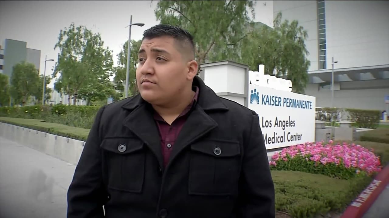 Acompañamos a Gio Bravo, el primer cantante transgénero del regional mexicano, a su cirugía de cambio de sexo