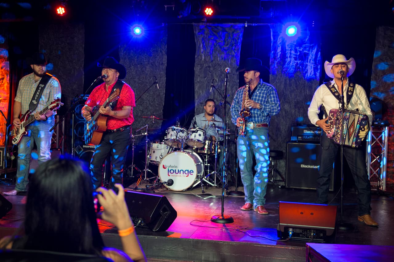 La Maquinaria Norteña se planta de cara a nuevas generaciones de fanáticos con 
<i>Generación Maquinaria Est. 2006.</i>