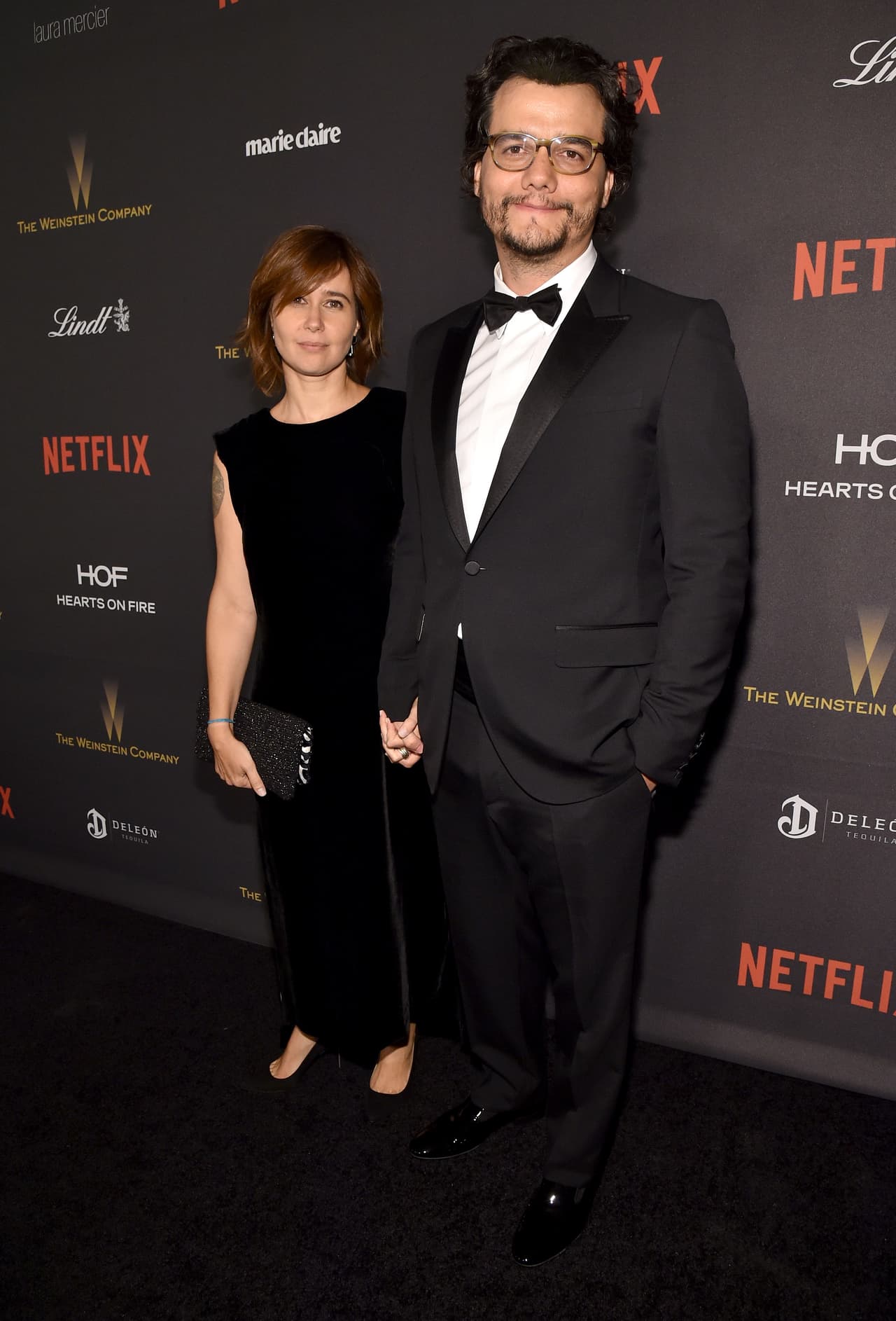 Está casado con Sandra Delgado, con quien tiene tres hijos.