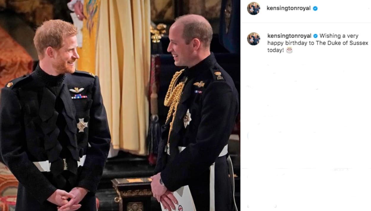 Con menor efusividad que los miembros del Ejército, 
<b><a href="https://www.instagram.com/kensingtonroyal/" target="_blank">en la cuenta oficial de Instagram del príncipe William</a></b> y su familia, felicitaron al pelirrojo príncipe. 
<b>Kate Middleton</b> y sus hijos, 
<b>los príncipes George, Charlotte y Louis</b>, no estuvieron en la foto.