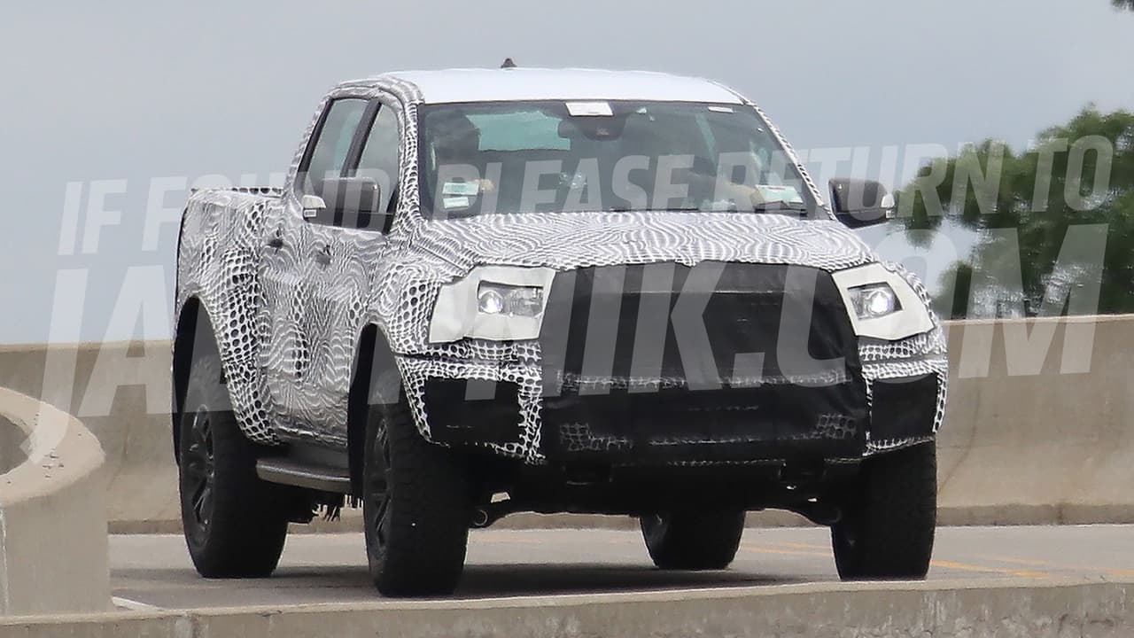 Capturada en la calle: la próxima Ford Ranger tendrá una versión 'raptorizada'