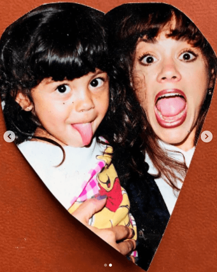 “Cass, tú sabes lo mucho que te amo y siempre querré lo mejor para ti. Quiero que todos tus sueños se cumplan y yo sé que todo lo que te propongas lo puedes lograr. ¡Feliz cumpleaños!”.