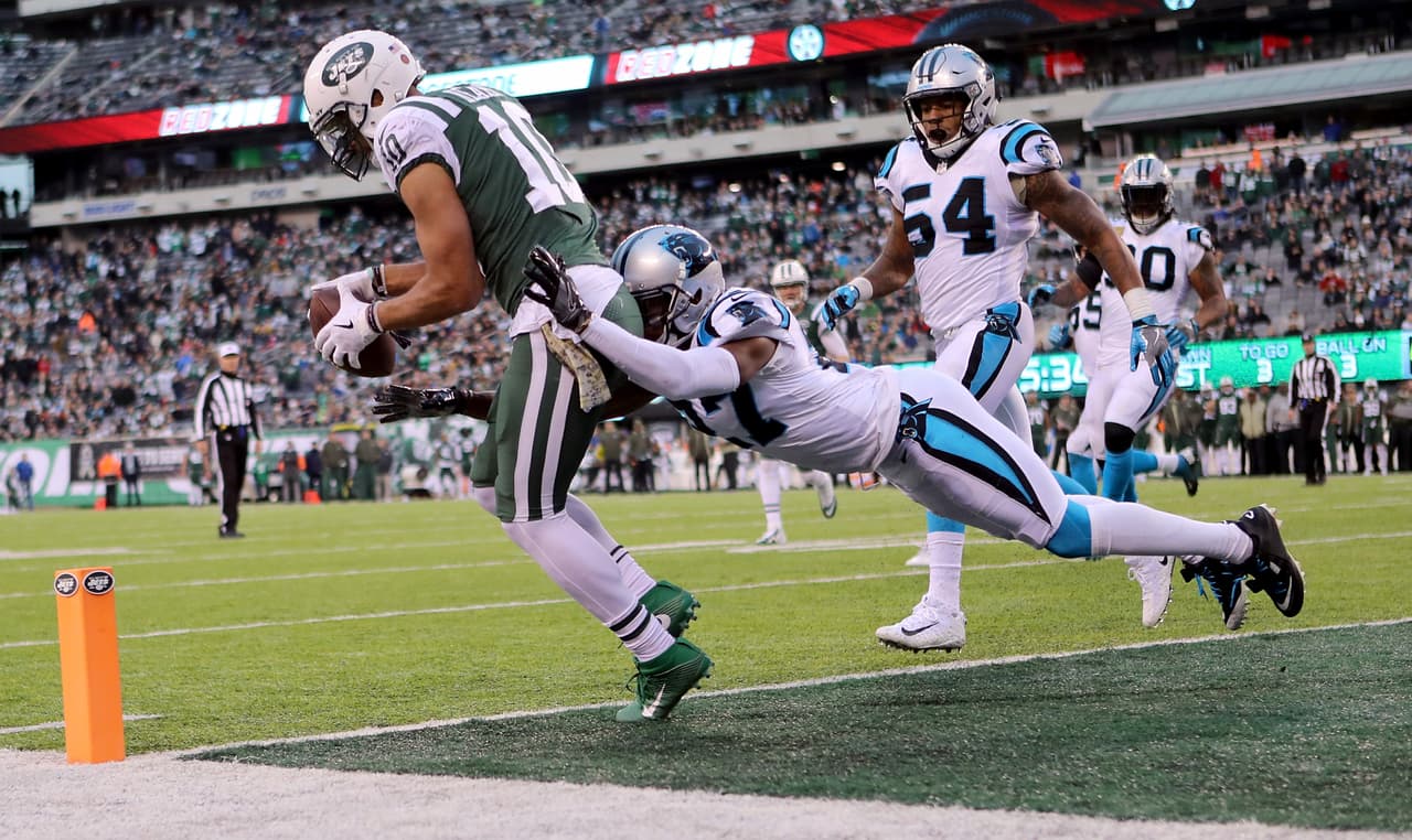 Jermaine Kearse fue uno de los 2 receptores de Jets que rebasaron las 100 yardas por aire. Tuvo 105 en 7 recepciones incluyendo una dentro de las diagonales.