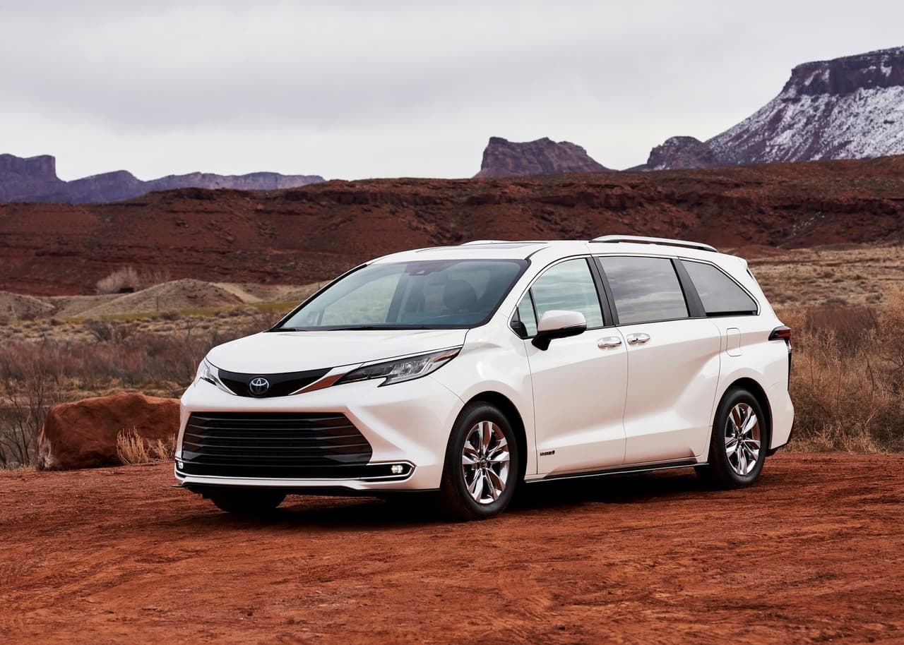 <h3 class="cms-H3-H3"><b>Si compras un modelo 2020</b></h3>
<br>
<br>
<b>Precio inicial:</b> $31,640
<br>
<b>Costo real de propiedad después de 5 años:</b> $50,701
<br>
<b>Depreciación después de 15 años:</b> $27,778
<br>
<b>Valor del vehículo en 2035:</b> $3,862