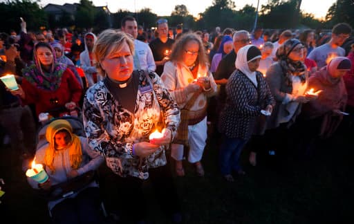 Tras su muerte, se realizaron vigilias para recordar al joven de 15 años de edad, descrito como un buen estudiante que le gustaban los deportes.